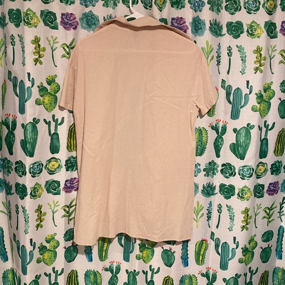 Selling a SHEIN button down - Picture 2 of 2